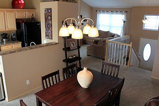 4th image of 16119 Robin Dr