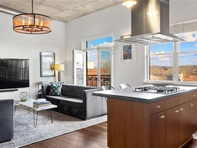 206 11th St NE Unit 604, Atlanta, GA, 30309