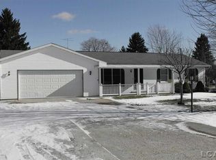 2901 Dawn Dr, Adrian, MI 49221