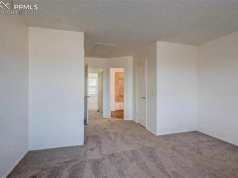 1642 S Idalia Cir #B — Photo 5
