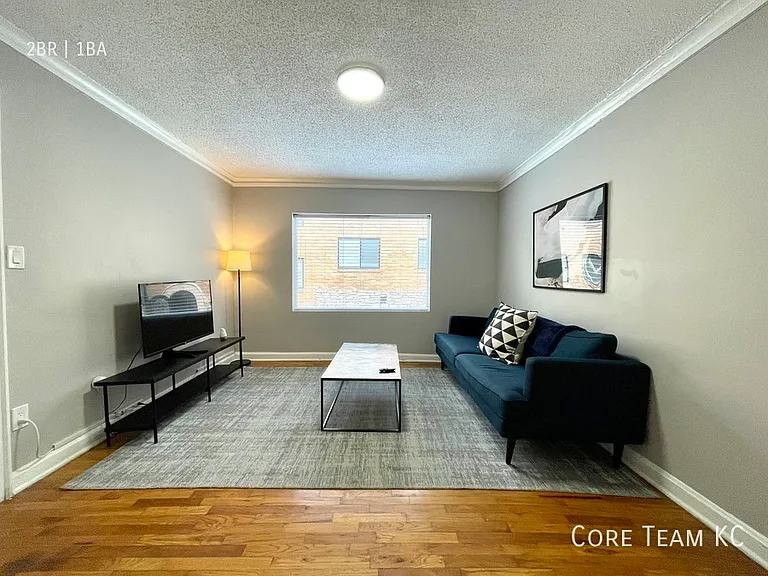 4511 Roanoke Pkwy #4513-4 — Photo 1