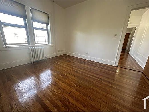 3rd image of 411 Warburton Ave APT 3C