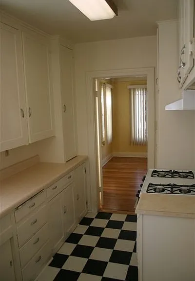 531 S F Street Unit 6 Kitchen 2_05082013