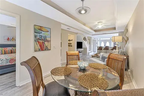 100 Palm Harbor Pkwy — Photo 14