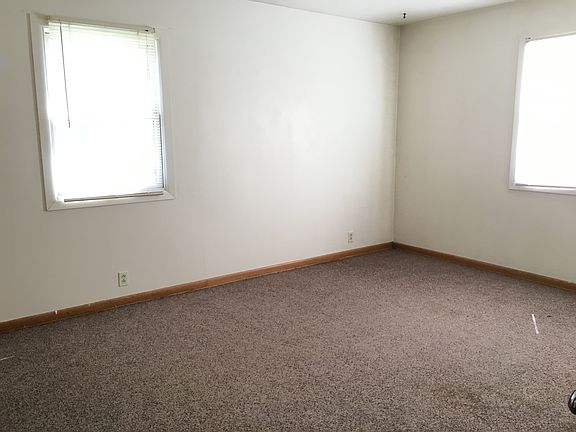 4th image of 17548 749th Ave #1