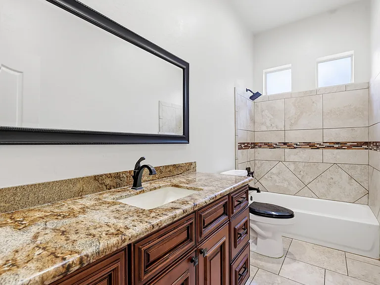 622 E Vinedo Ln — Photo 35