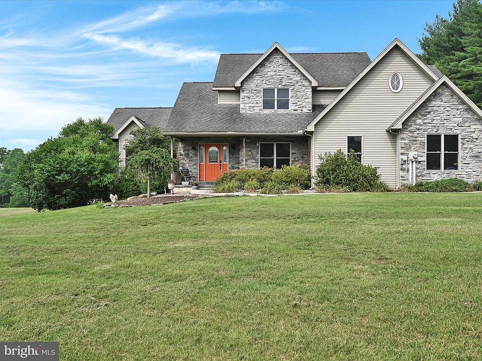 1st image of 528 Summer Hill Rd