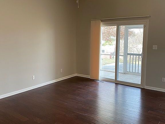2nd image of 2233 Charleston Pl