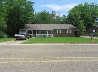 1512 N 9th St, De Queen, AR 71832