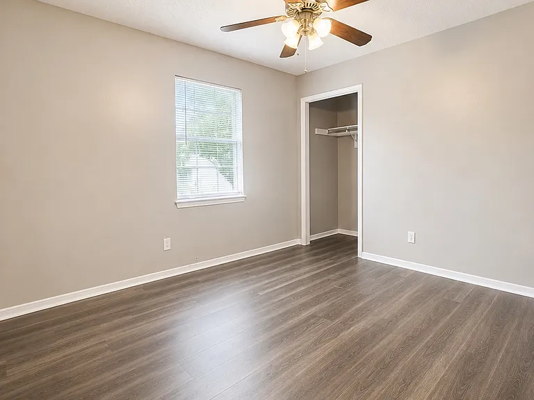 8130 Stonebrook Dr — Photo 20