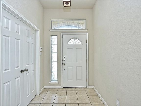 2nd image of 203 Newport Landing Pl