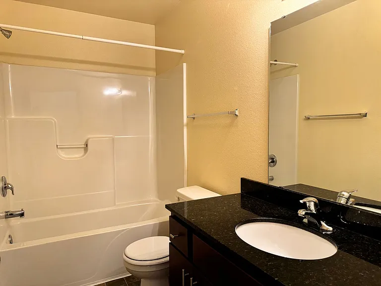 West Lake III Apartments — Photo 241