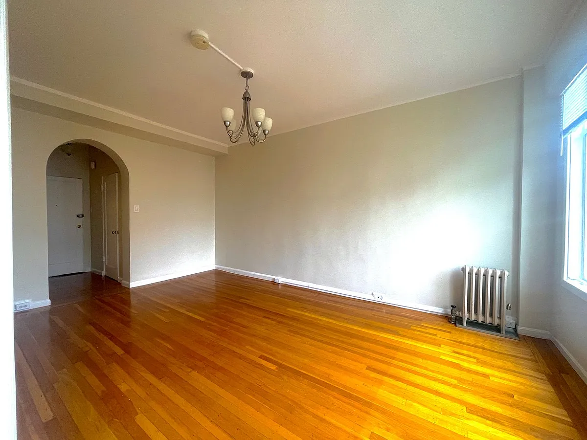 Building Photo - 1700 Octavia St #305