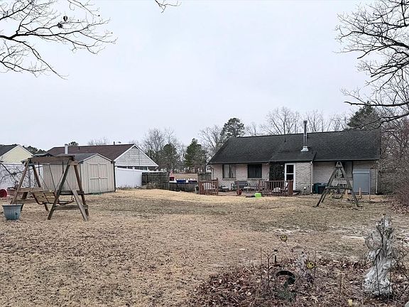2nd image of 909 Shar Lane Blvd