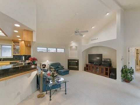 LIGHT FILLED FAMILY ROOM