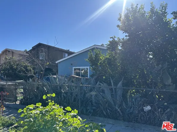 124 E 76th St, Los Angeles, CA 90003