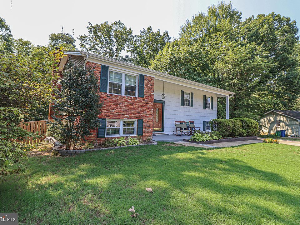 1st image of 1309 Hawkins Ln