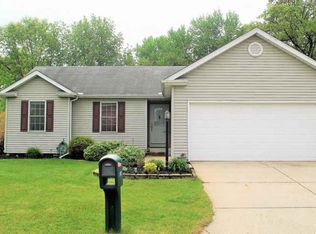 55071 Patrician Park Dr, Osceola, IN 46561