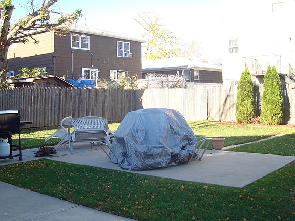 3rd image of 165 Finley Ave