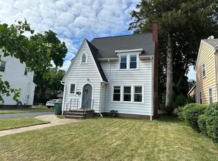 44 Parkwood Rd, Rochester, NY 14615