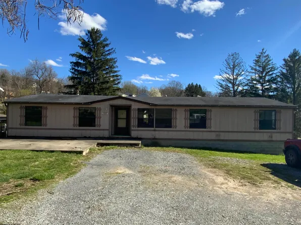 588 Brookhaven Rd, Morgantown, WV 26508