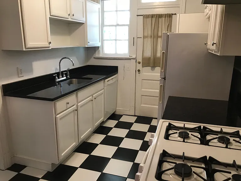 3326 W Grace St #1 — Photo 3