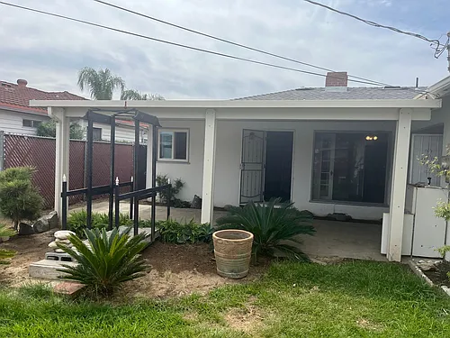 1740 Cherry Ave Photo 1