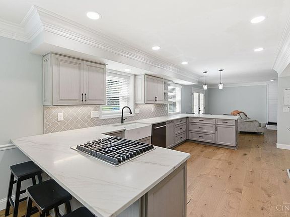 5th image of 12075 Timberlake Dr