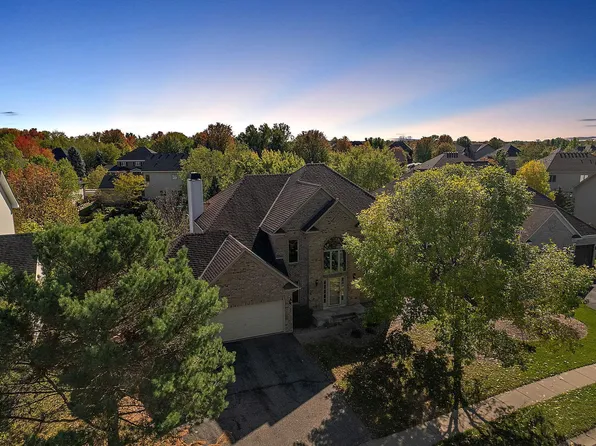 829 Ramsey Ave, Carver, MN 55315