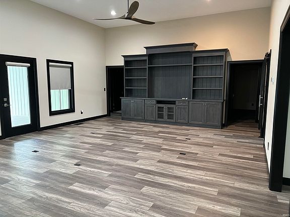 4th image of 2660 Morgan Dr
