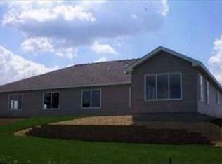 57 Rookery Dr, Cold Spring, MN 56320