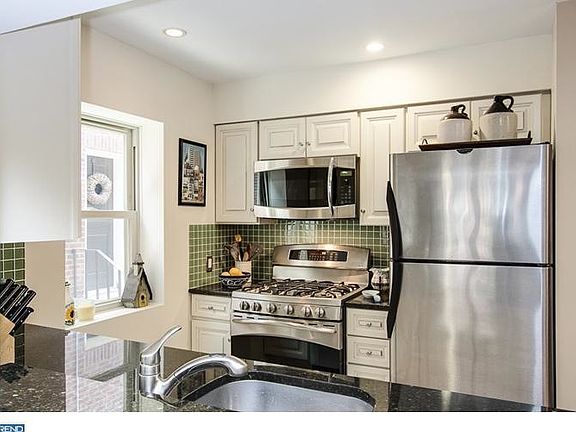 5th image of 1019-25 N 4th St #1019C