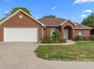 6064 Holiday Ln, North Richland Hills, TX 76180