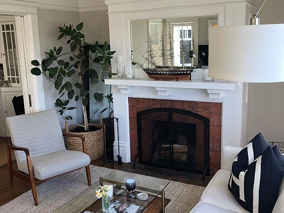 Living room with fireplace