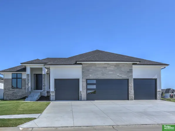 5807 N 197th St, Elkhorn, NE 68022