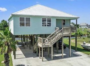 113 Janelle Dr, Bay Saint Louis, MS 39520