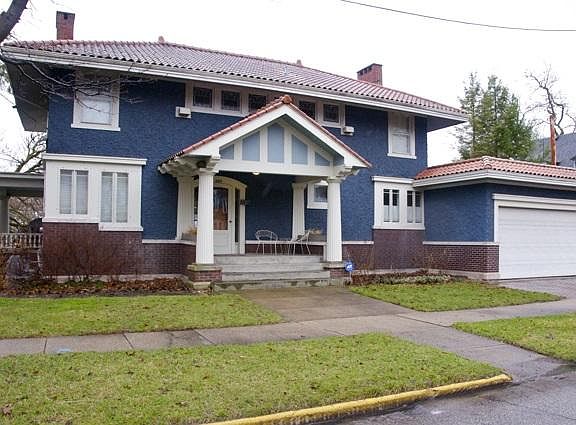 2nd image of 337 E Beardsley Ave