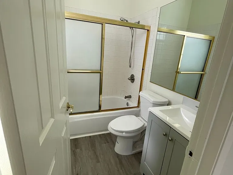 1506 Prospect Ave #A — Photo 17