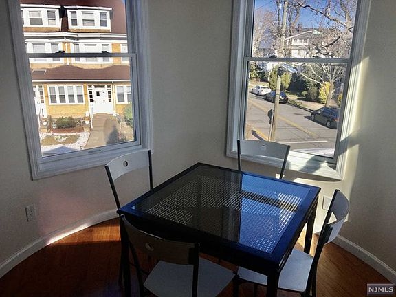 2nd image of 40 Oakdene Ave Floor 2