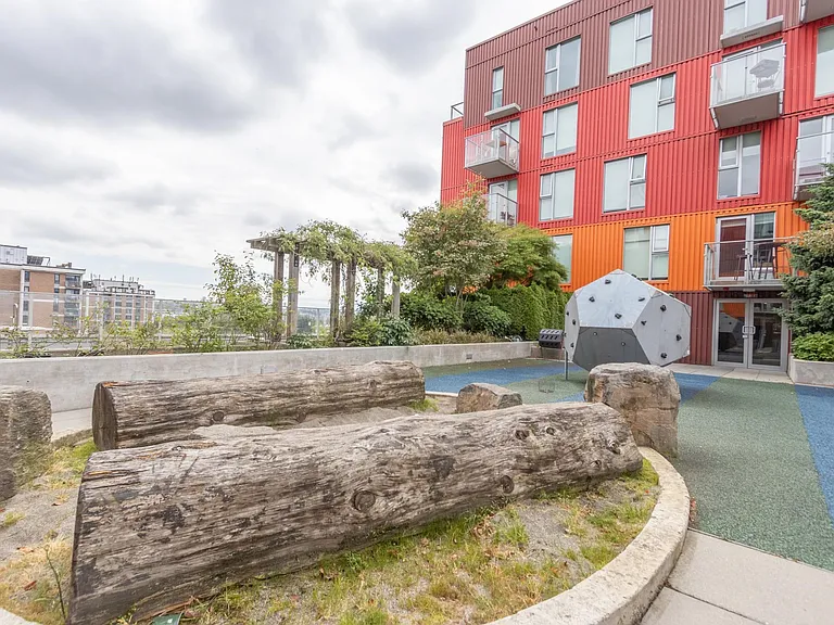 933 Hastings St E #712 — Photo 25