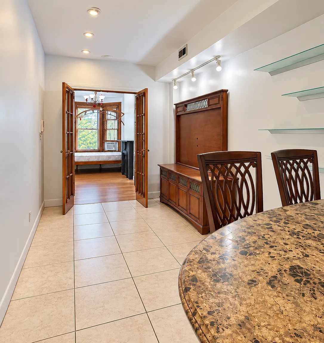1 bed, 750 sqft, $2,200 — Photo 1