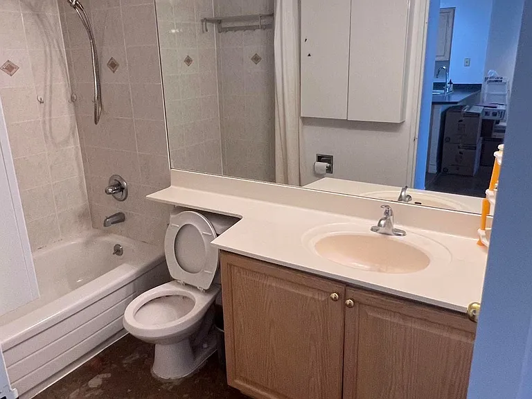 750 Bay St #707 — Photo 9