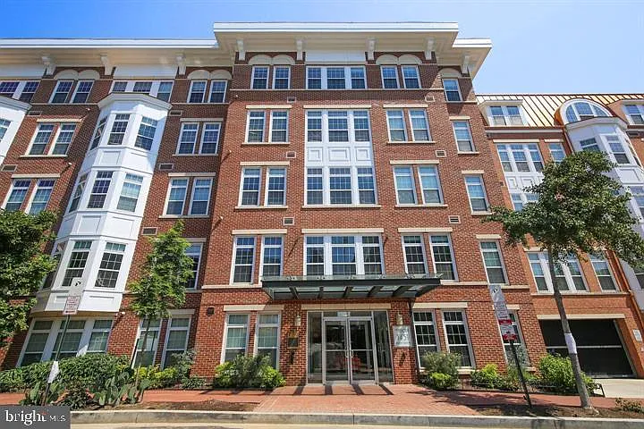 1451 Belmont St NW #212 — Photo 1