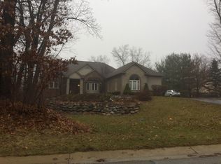 15646 Pine Ridge Dr, Holly, MI 48442