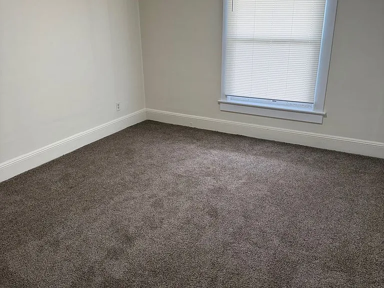 149-151 2nd St SW — Photo 3