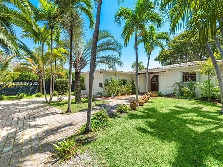540 S Shore Dr — Photo 11