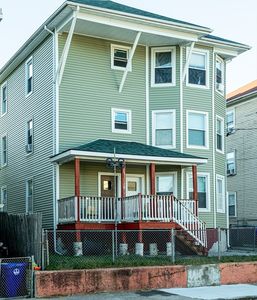 31-33 Garfield St, Central Falls, RI, 02863
