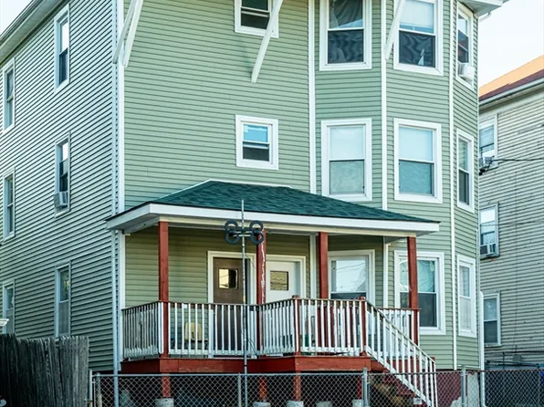 31-33 Garfield St, Central Falls, RI 02863