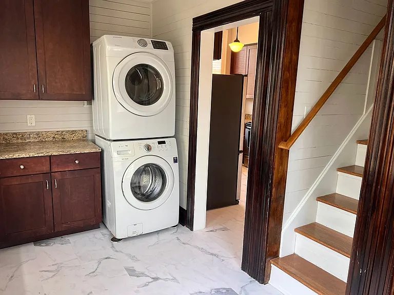 2404 N Morgan St — Photo 13