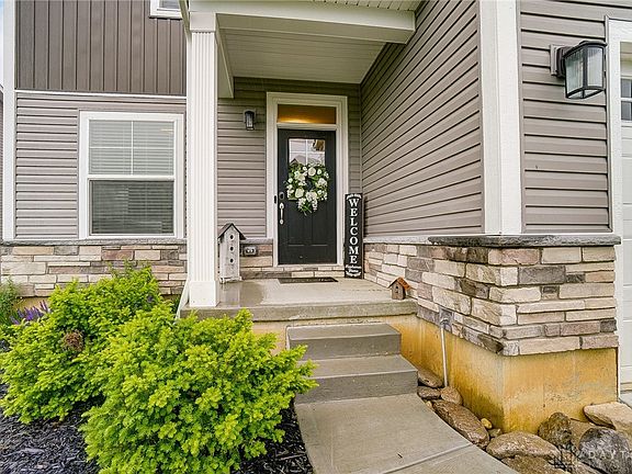 2nd image of 2918 Riverstone Dr